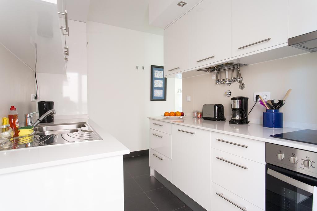 Joivy Joyful 2Br Apt With Terrace Nearby Sao Bento Palace Lisboa Phòng bức ảnh