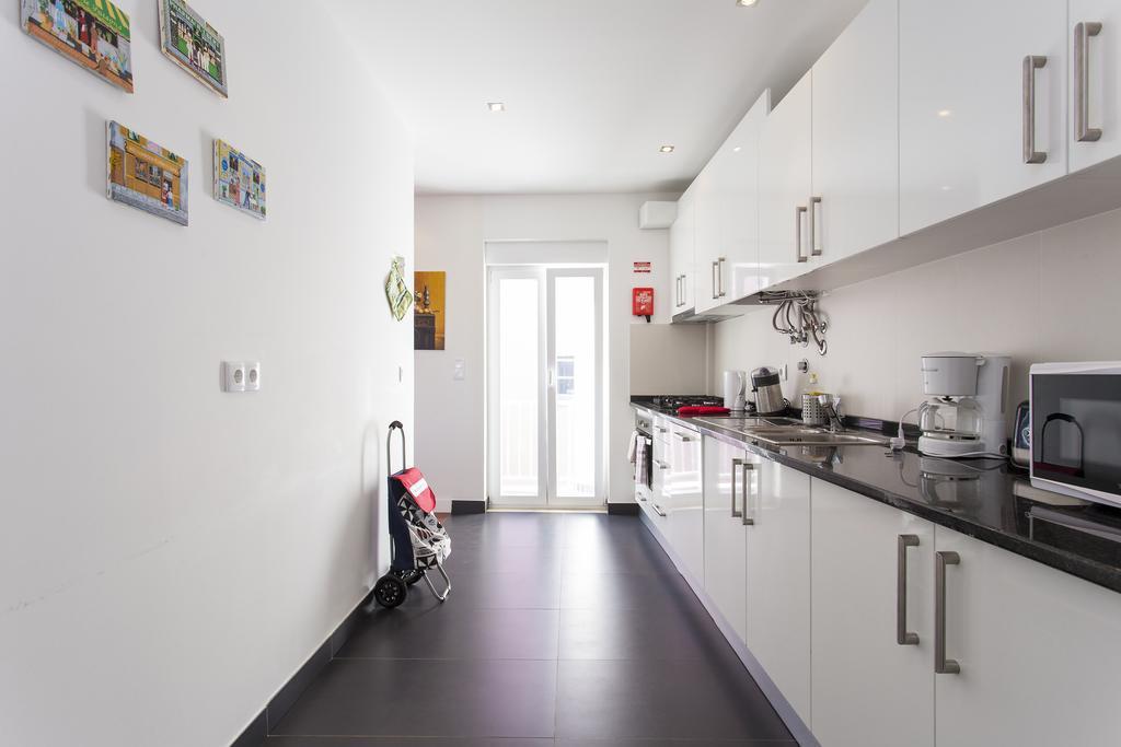 Joivy Joyful 2Br Apt With Terrace Nearby Sao Bento Palace Lisboa Ngoại thất bức ảnh