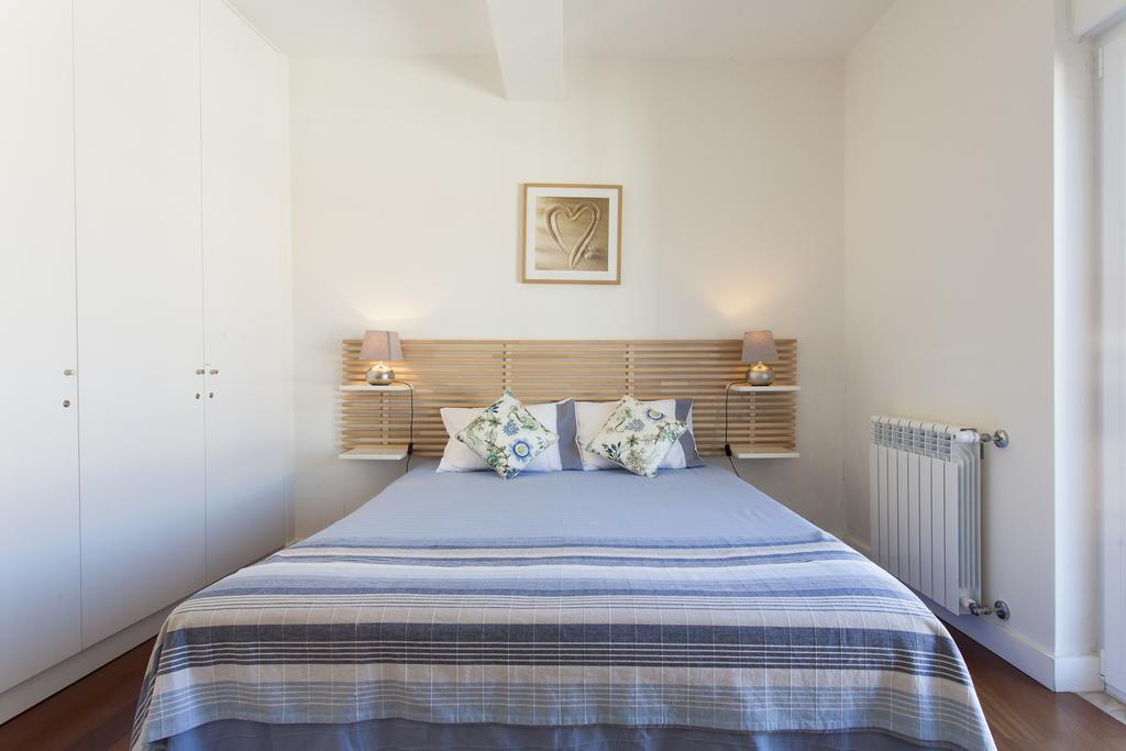 Joivy Joyful 2Br Apt With Terrace Nearby Sao Bento Palace Lisboa Phòng bức ảnh