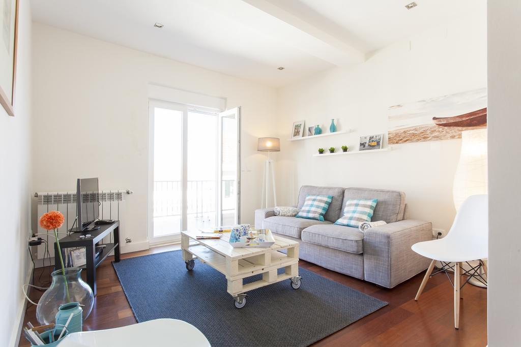 Joivy Joyful 2Br Apt With Terrace Nearby Sao Bento Palace Lisboa Phòng bức ảnh