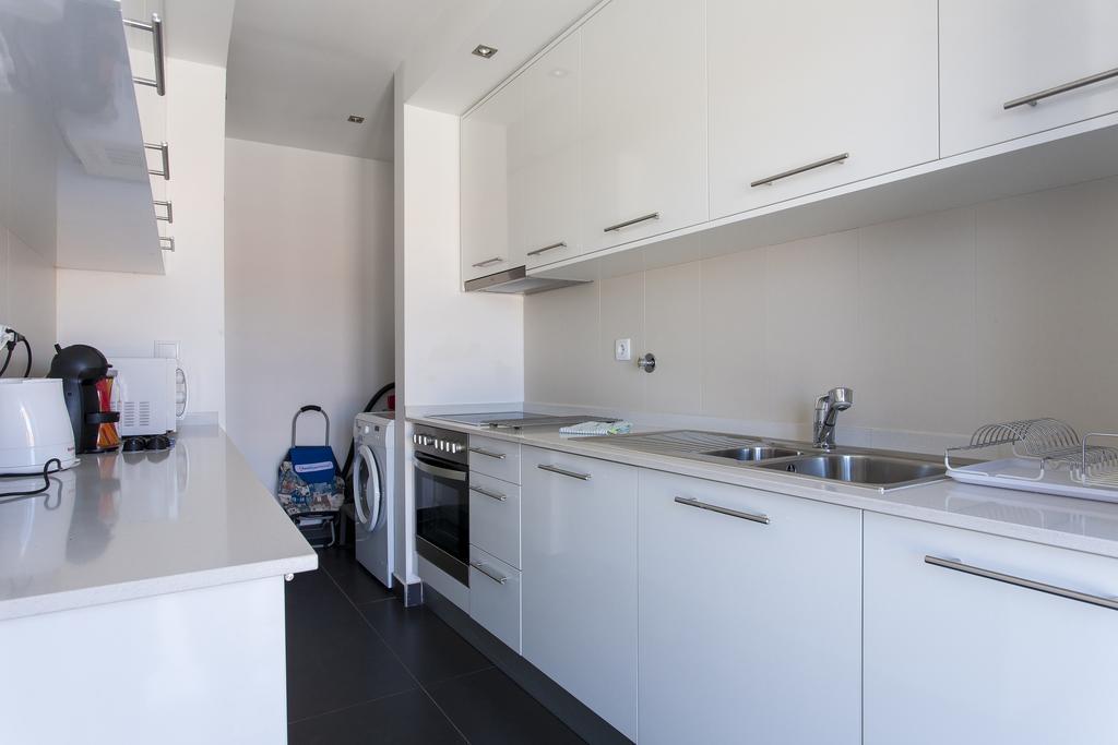 Joivy Joyful 2Br Apt With Terrace Nearby Sao Bento Palace Lisboa Ngoại thất bức ảnh