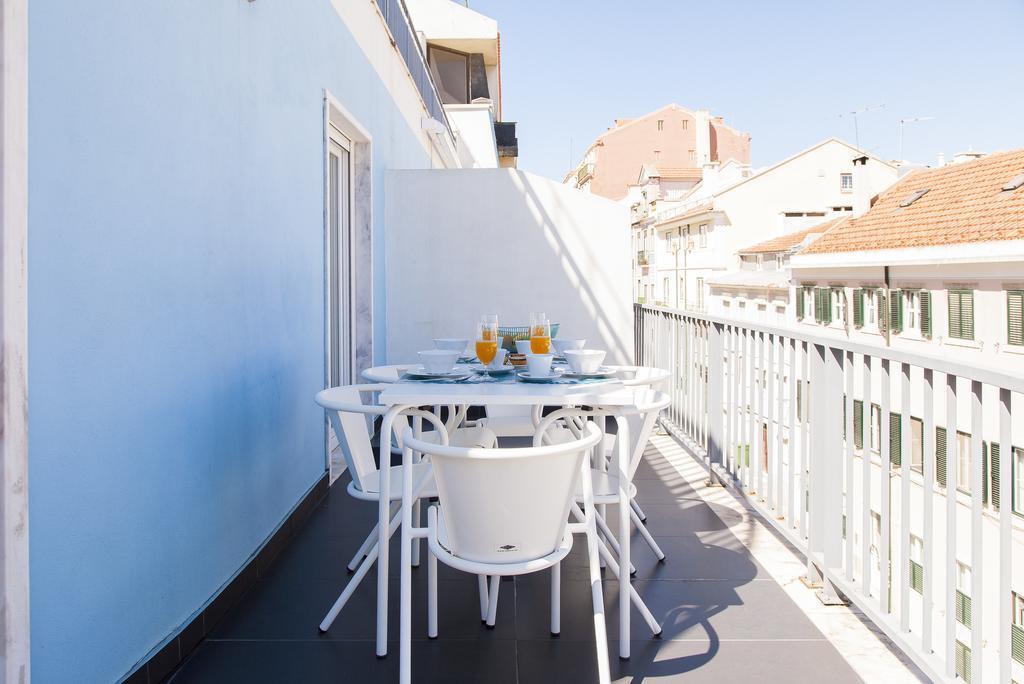 Joivy Joyful 2Br Apt With Terrace Nearby Sao Bento Palace Lisboa Ngoại thất bức ảnh