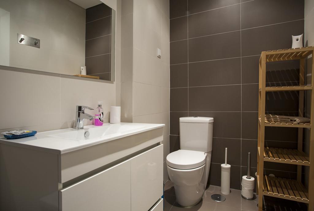 Joivy Joyful 2Br Apt With Terrace Nearby Sao Bento Palace Lisboa Ngoại thất bức ảnh